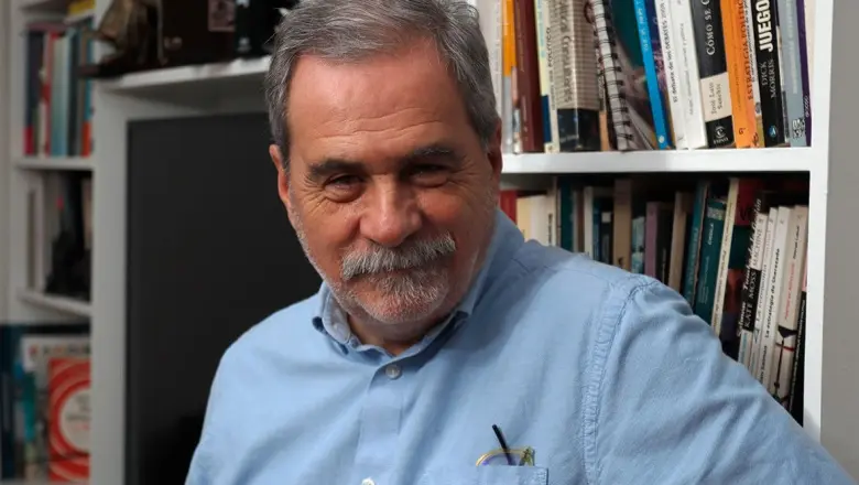 Carlos Fara: "La sociedad idealiza en Messi características que le gustaría en la política"