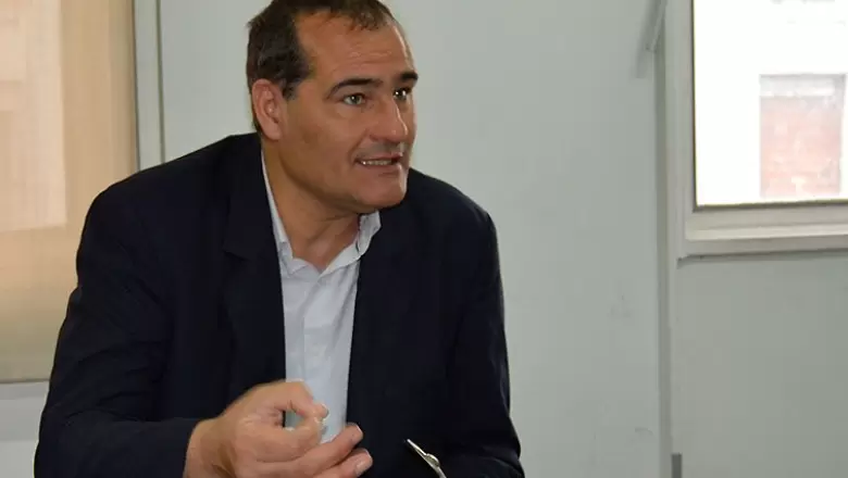 Guillermo Escudero: "Las contradicciones son moneda corriente de Garro"