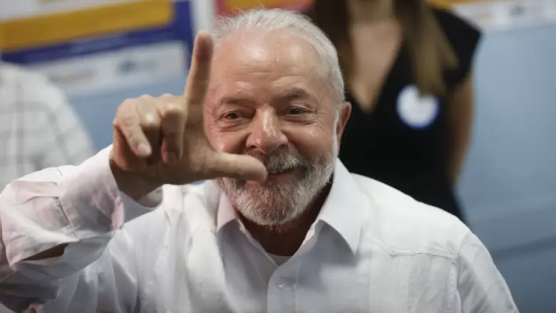 El periodismo y Lula: "Los medios deben ser parte del poder de la democracia"
