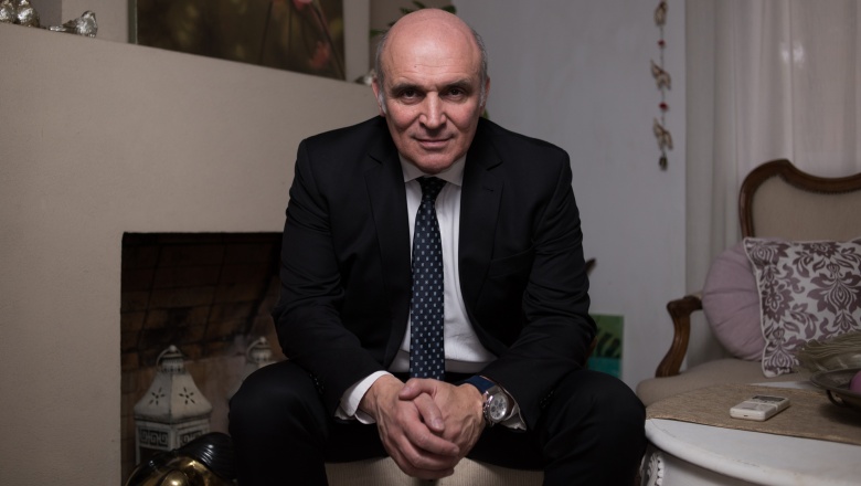 José Luis Espert: "Nos están llevando de las narices hacia una falsa grieta entre Macri y Cristina"