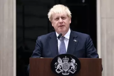 Crisis en el Reino Unido: "Boris Johnson iba a contrapelo de una sociedad cada vez más multirracial"