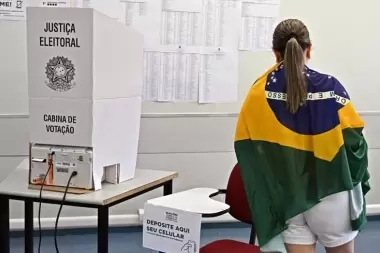 Brasil: "Tanta polarización no se había visto desde 1945, quien gane deberá apaciguar los ánimos"