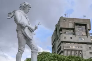 Costa Rica: El monumento a Gustavo Cerati ya está en la Plaza de las Artes