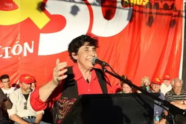 Rosa Nassif: "Tenemos que ser la trinchera de representación de la lucha de los pueblos"