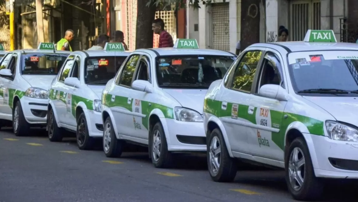 La Plata: Se evalúa un nuevo aumento en los taxis