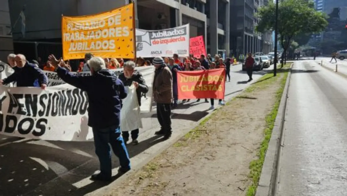 "La CGT mira para otro lado mientras los jubilados vivimos en la indigencia"