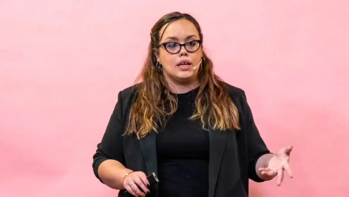 "La IA no tiene emoción, no tiene criterio, no tiene ética, y sobre todo no tiene intención"