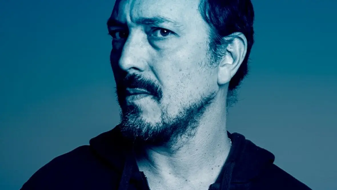 “Es una autopsia de la masculinidad”: Álvaro Fernández y su libro sobre el ser hombre hoy