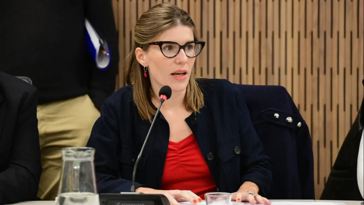 Marina Salzmann: "Los escándalos de corrupción forman parte de este modelo"