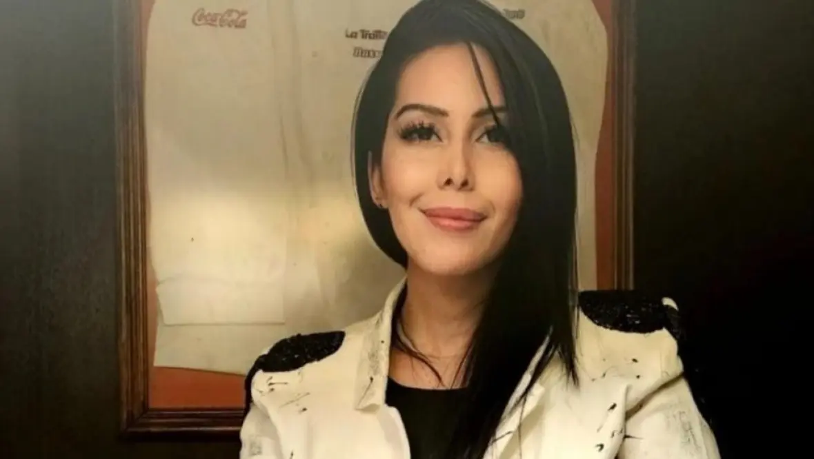 "El presidente no hizo una sola escuela ni un hospital, realmente está vendiendo nuestro país"