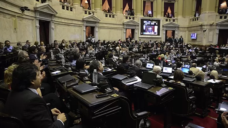 Según Analogías, hay un amplio apoyo a la moratoria previsional y la creación de universidades