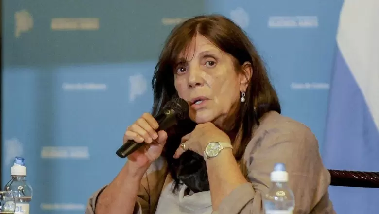 Teresa García: "Aprendí a no leer a Milei literalmente, sino estaríamos vendiendo órganos"