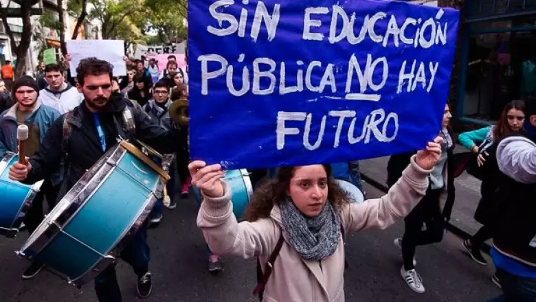 La lucha por la educación pública: "Estamos viviendo días intensos en la Facultad de Artes"