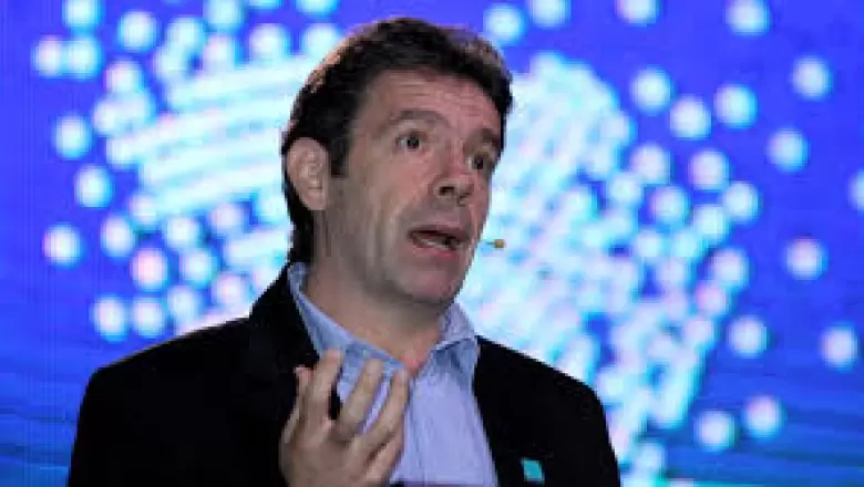 Martín Becerra: "La licitación del 5g pone en riesgo la soberanía en telecomunicaciones"