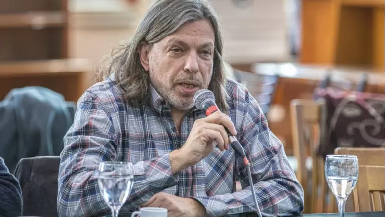 "Lo que está haciendo este gobierno es un atentado contra la investigación en Argentina"