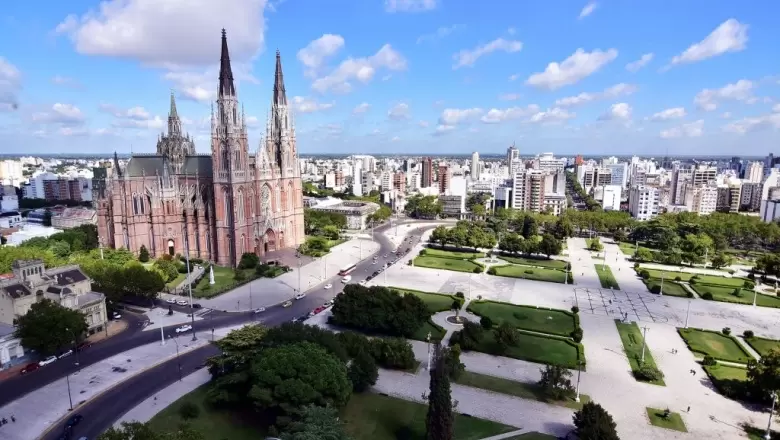 Turismo en La Plata: "Estamos trabajando para ofrecer tours masónicos"