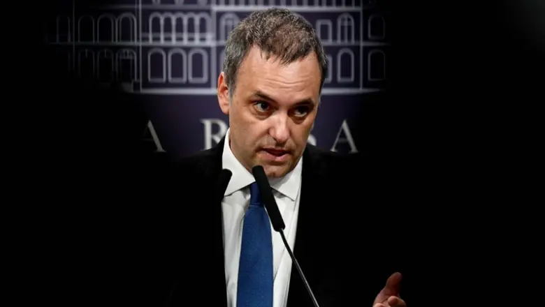 "Javier Milei es un mono con navaja, lo van a soltar cuando no sirva más"