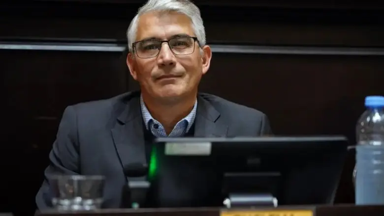 Carlos Plugelli: "El verdadero adversario son las políticas de Javier Milei"