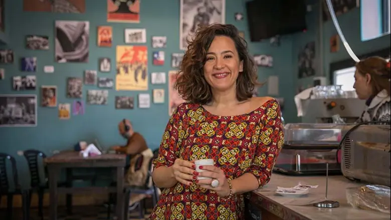Julieta Otero: "Prefiero esta edad, fumada y sin tantos datos en la cabeza"
