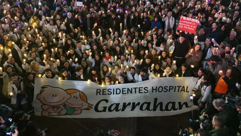 Residentes del Garrahan: “Quieren precarizar aún más nuestro trabajo con el sistema de becas”