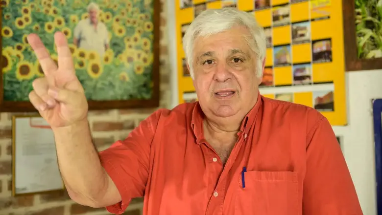 Alberto Samid: "Si cobramos nuestros recursos como Chile, se terminan los problemas económicos"