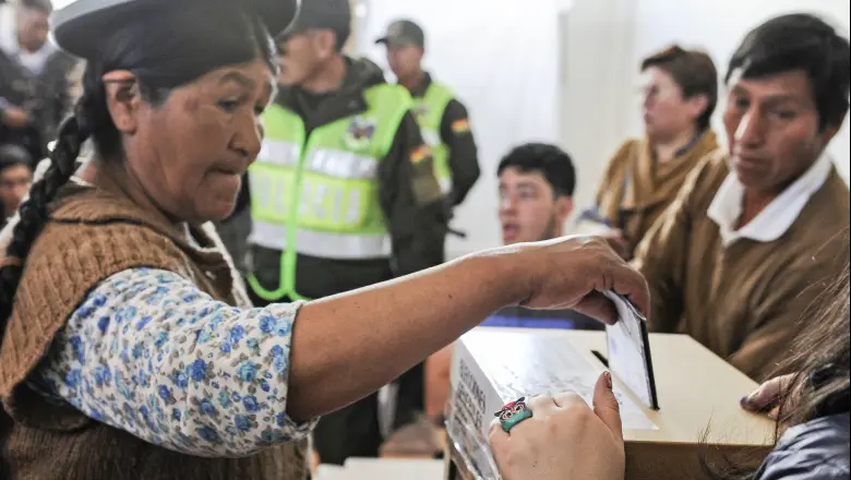 Elecciones en Bolivia: “Rodrigo Paz se perfila con más chances que Tuto Quiroga en el balotaje”