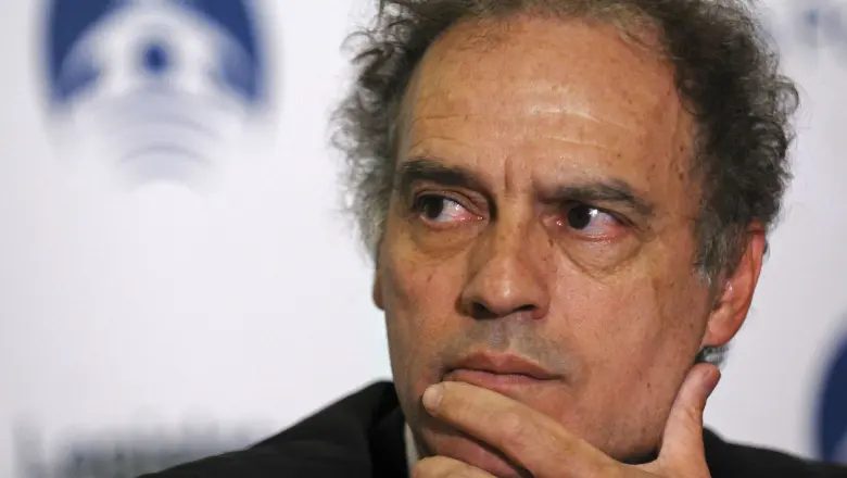 Aníbal Ibarra: "El proyecto de Javier Milei está haciendo agua por todos lados"