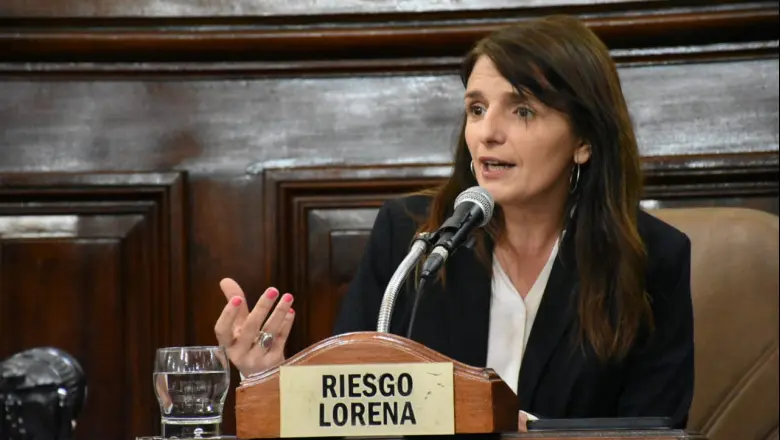 Lorena Riesgo: "Atacar la cultura busca que el pueblo no se defienda ni esté orgulloso de lo que es"