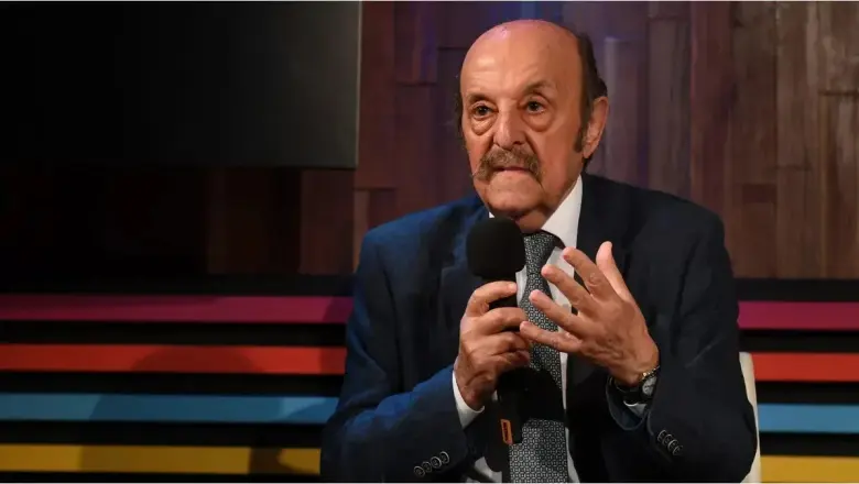 Julio Bárbaro: “Milei muestra una perversión ideológica con su obsesión por el equilibrio fiscal”