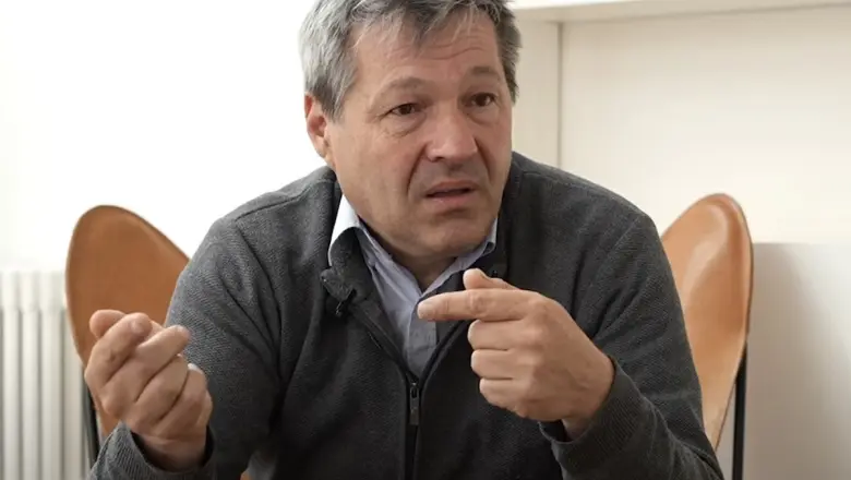 Ricardo Inti Alpert: “El estado prefiere financiar celulares antes que viviendas”