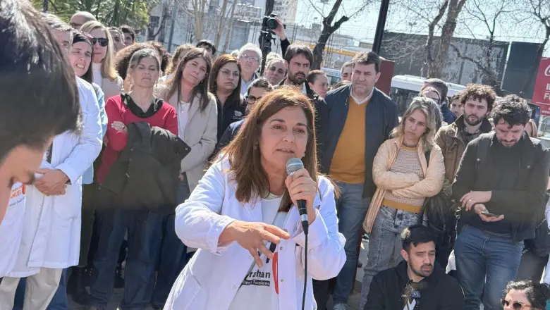 Norma Lezana: “Hay persecución política y gremial contra los que defendimos el Hospital Garrahan”