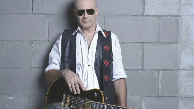 JAF: “Tengo un disco de rock and roll furioso que va a venir el año que viene”