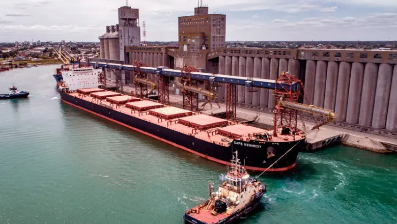 Puerto de Quequén y las concesiones: “Se llevan miles de millones mientras la región se empobrece”