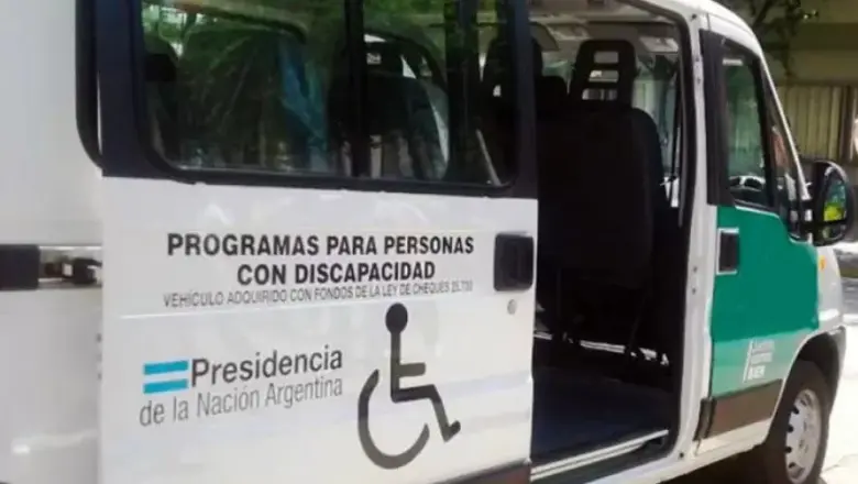 “El transporte para personas con discapacidad está en peligro por falta de pagos”