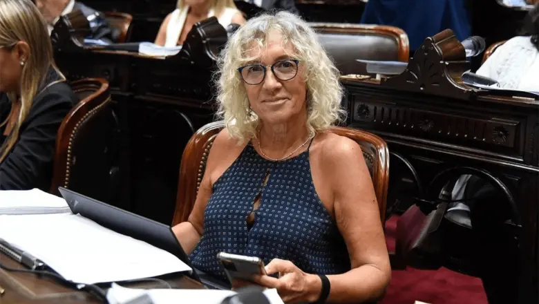Mónica Frade: "Probablemente Adorni ya no sea jefe de Gabinete cuando lo citemos"