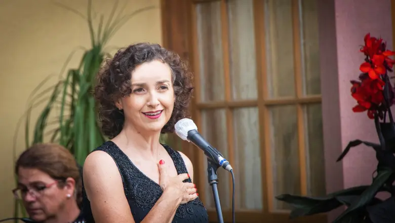 Elke Aymonino: "Isa Kremer fue una figura de vanguardia que hoy renace en el teatro"