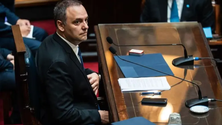 Manuel Adorni en el Congreso: Clima de tensión, chicanas y el balance del ajuste