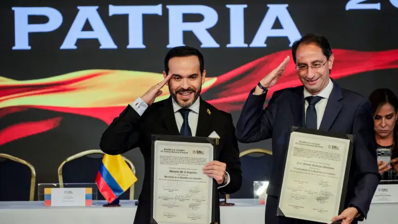 Colombia: "El mapa político muestra a un país dividido prácticamente por la mitad"