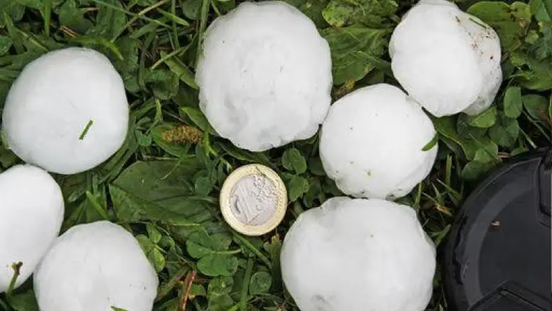 Descubren microplásticos en granizo: “Hay forma de manipular el clima y lo hacen”