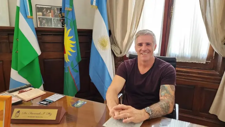 Facundo Diz, intendente de Navarro: "Hoy el 95 por ciento de la gente viene a pedir ayuda"