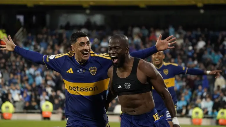 Boca lo dio vuelta ante Racing: Enner Valencia marcó tres goles de cabeza y protagonizó una remontada inolvidable
