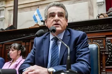 Agustín Rossi defendió la gestión en el informe de Gabinete: "Dijo barbaridades"