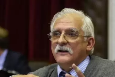 Zapata: "Hubo una maquinaria financiada con fondos públicos para bajar el numero de votantes de LLA"