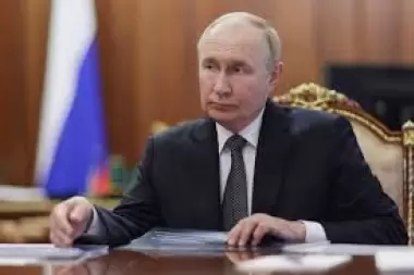 Los rusos legitiman a Vladimir Putin por la amenaza externa"