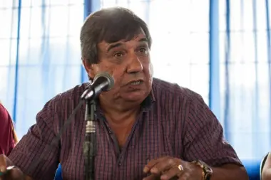 Rubén “Cholo” García: “El 50 por ciento de los salarios municipales están en negro”