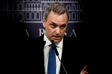 "Javier Milei es un mono con navaja, lo van a soltar cuando no sirva más"