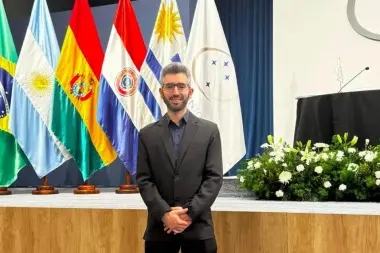 “No vivimos una Tercera Guerra Mundial clásica, sino una guerra global híbrida”