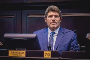 Guillermo Castello: "Los senadores de Kicillof legislan para perpetuarse en el poder"