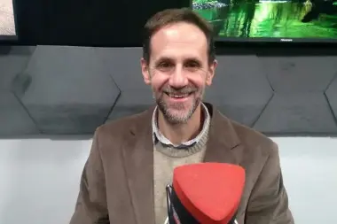 “La hiperconectividad moldea nuestra forma de percibir el tiempo y genera nuevos desafíos”