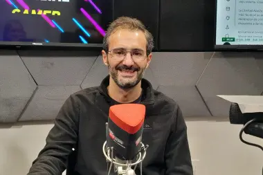 “La izquierda tiene que renovar sus prácticas políticas y abrir espacios de participación”